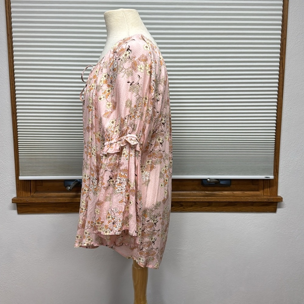 Status by Chenault NWT Pink Coral Flared 3/4 Length Sleeve Floral Peasant Top - Picture 9 of 11